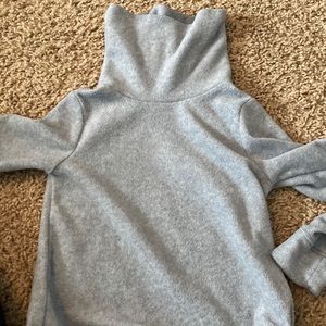 fleece sweat shirt